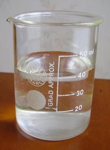 Hand sanitizing liquid